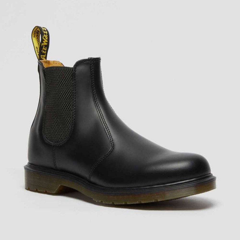NIB Dr. Martens 2976 Smooth Leather Chelsea Boots